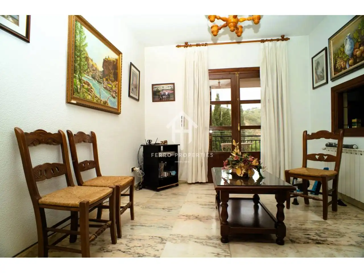 Sala d'estar de Finca rústica en venda en Loja amb Aire condicionat, Calefacció i Jardí privat
