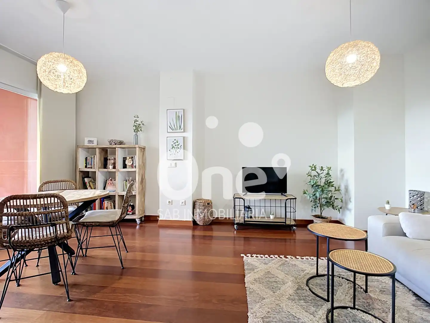 Living room of Flat for sale in Paterna  with Air Conditioner, Heating and Parquet flooring