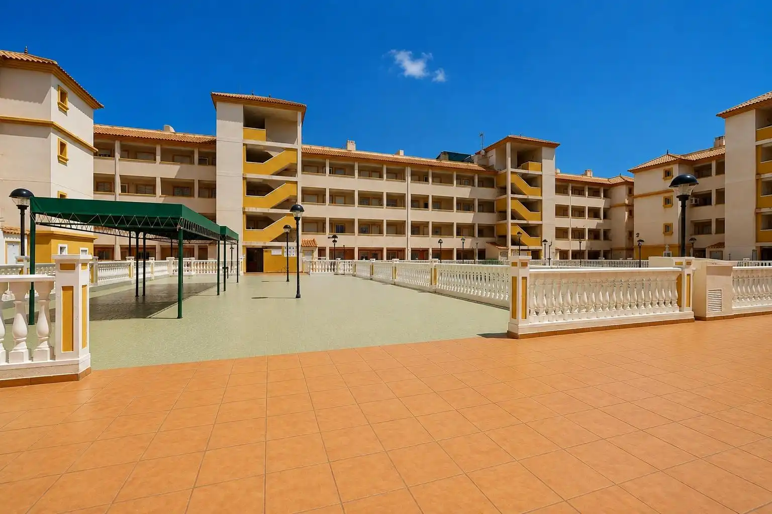 Vista exterior de Apartamento en venta en Cartagena con Aire acondicionado, Calefacción y Jardín privado