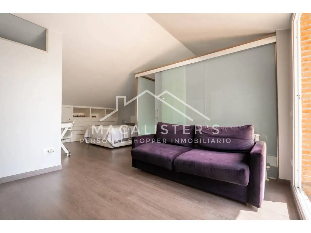 Habitación de Casa adosada en venta en Vilassar de Mar con Aire acondicionado, Calefacción y Jardín privado