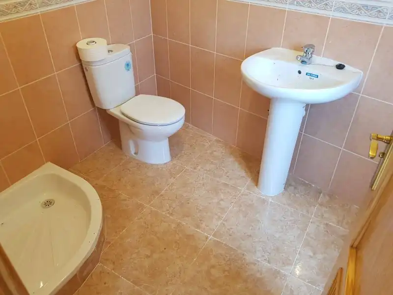 Baño de Casa o chalet en venta en Valdeobispo con Jardín privado y Terraza