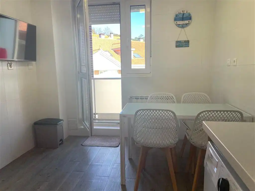 Menjador de Dúplex de lloguer amb opció a compra en San Vicente de la Barquera amb Calefacció, Parquet i Piscina