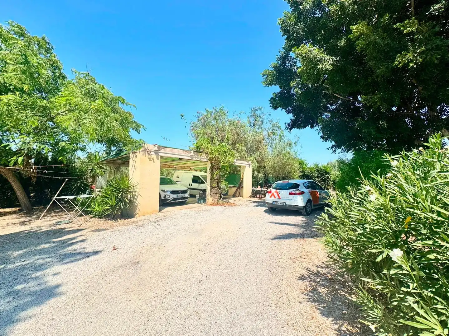 Aparcament de Casa o xalet en venda en Elche / Elx amb Aire condicionat, Jardí privat i Terrassa