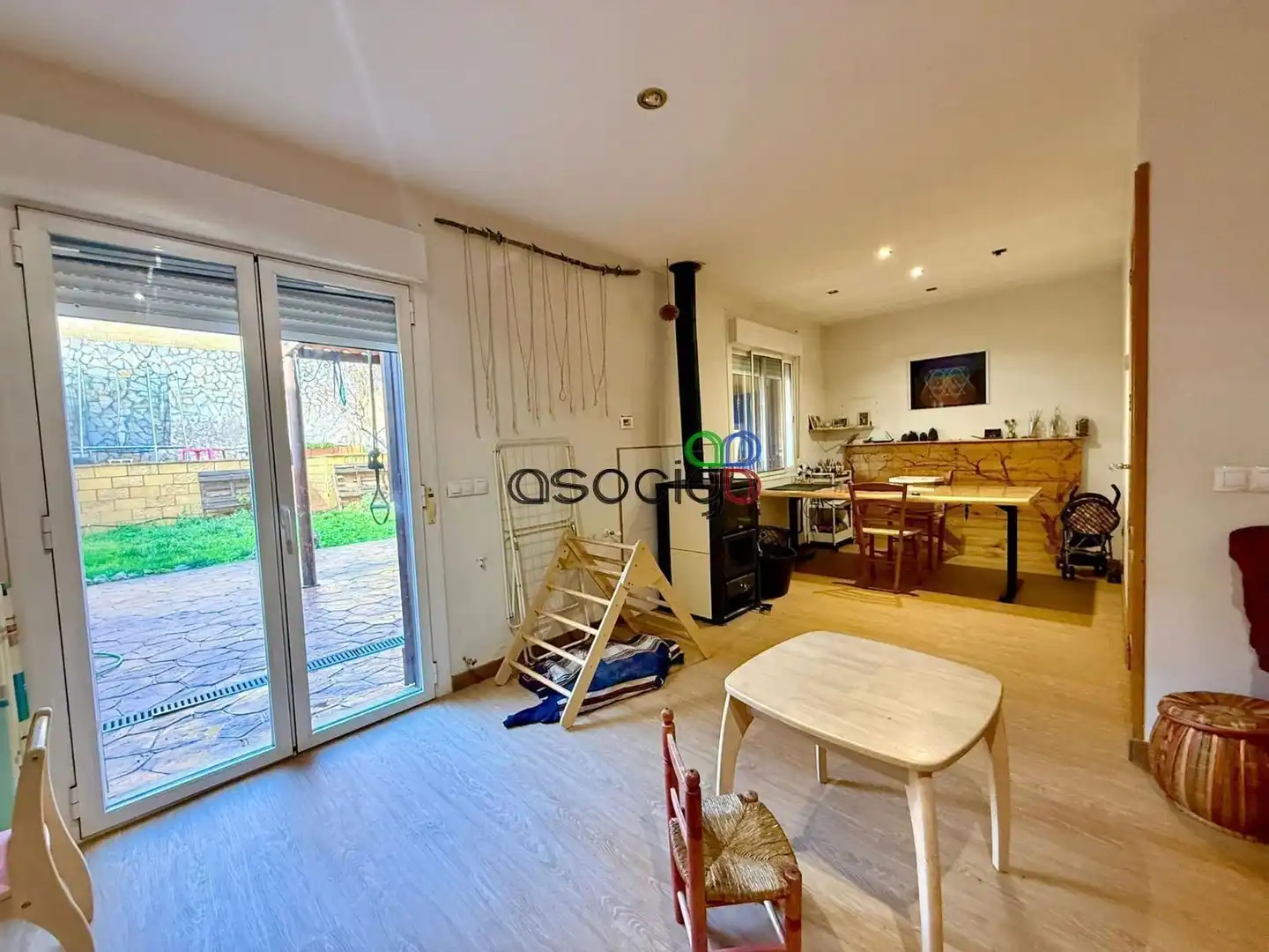 Kitchen of Detached homes for sale in Chiloeches  with Heating, Private garden and Swimming Pool