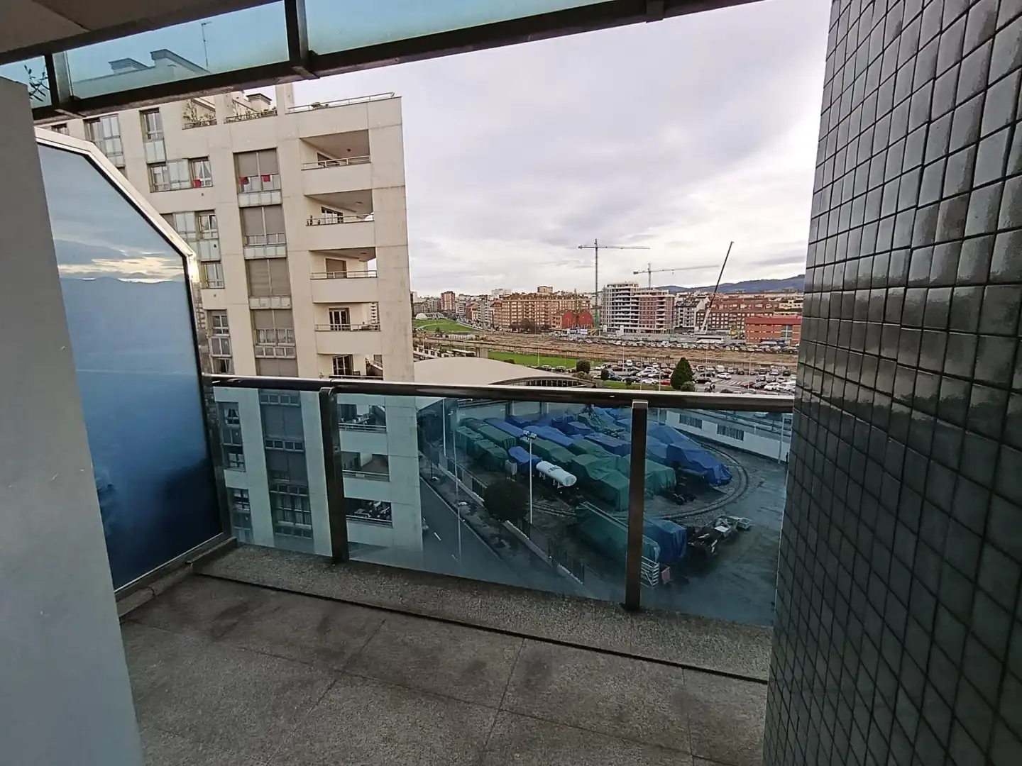 Terrassa de Pis en venda en Gijón  amb Terrassa, Traster i Moblat