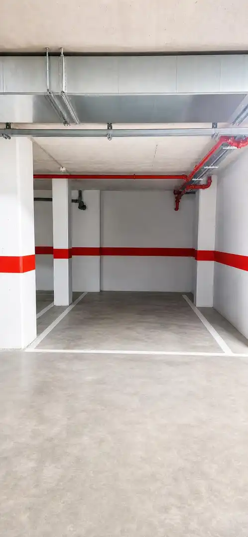 Parking of Flat for rent in Alicante / Alacant  with Air Conditioner, Heating and Storage room