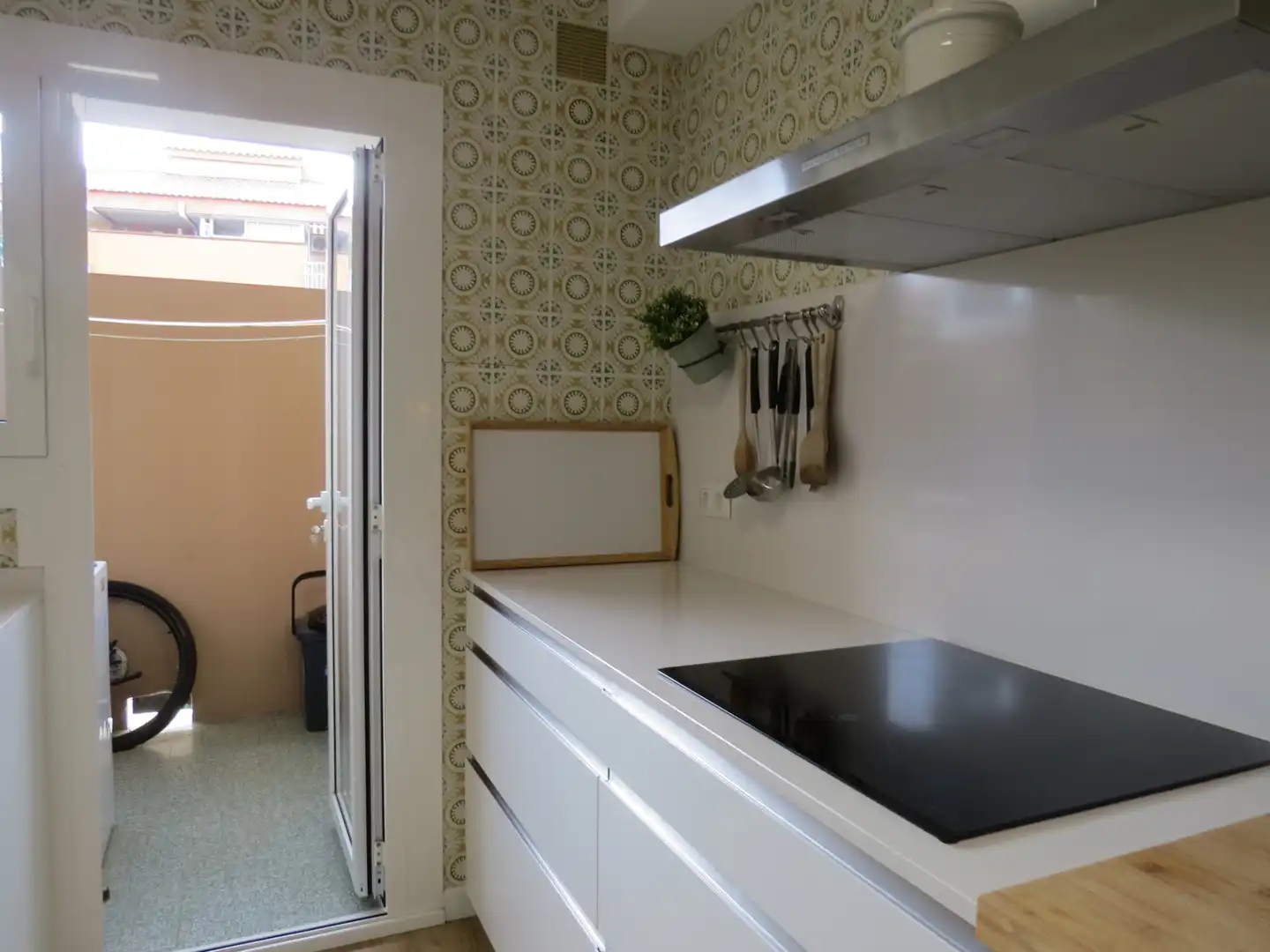 Küche von Wohnung zur Miete in Sant Andreu de Llavaneres mit Klimaanlage, Heizung und Parkett