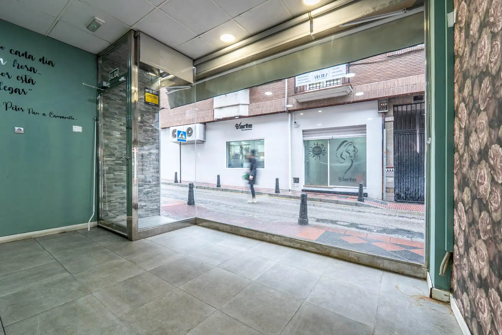 Local en venta en Armilla con Aire acondicionado