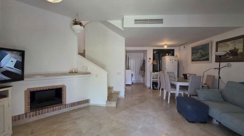 Foto 4 de Casa adosada en venda a N-340, 147, Puerto de la Duquesa, Málaga