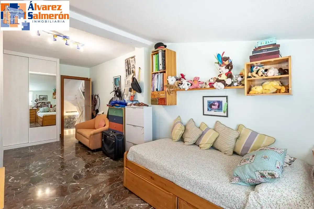 Living room of Houses for sale in Altos de la Zubia