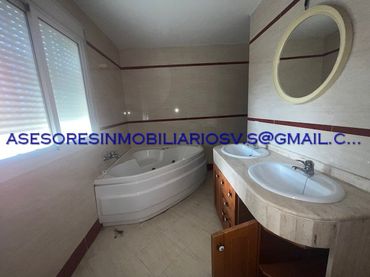 Terraced house with balcony for sale in Calle Camilo José Cela