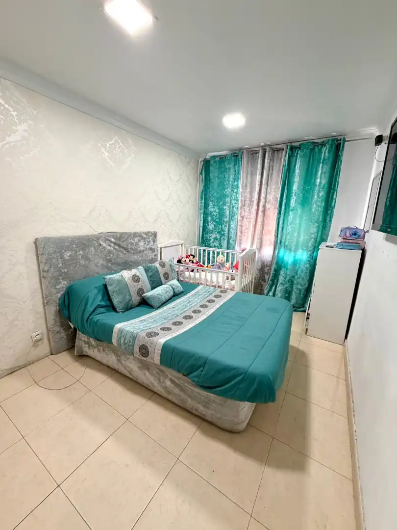 Bedroom of Flat for sale in Madrid  with Air Conditioner, Heating and Storage room