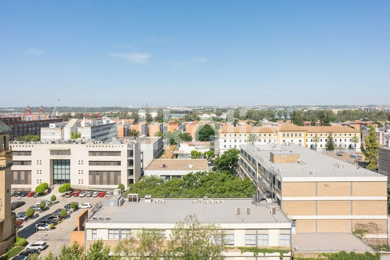 Vista exterior de Piso en venta en Sevilla con Aire acondicionado y Terraza