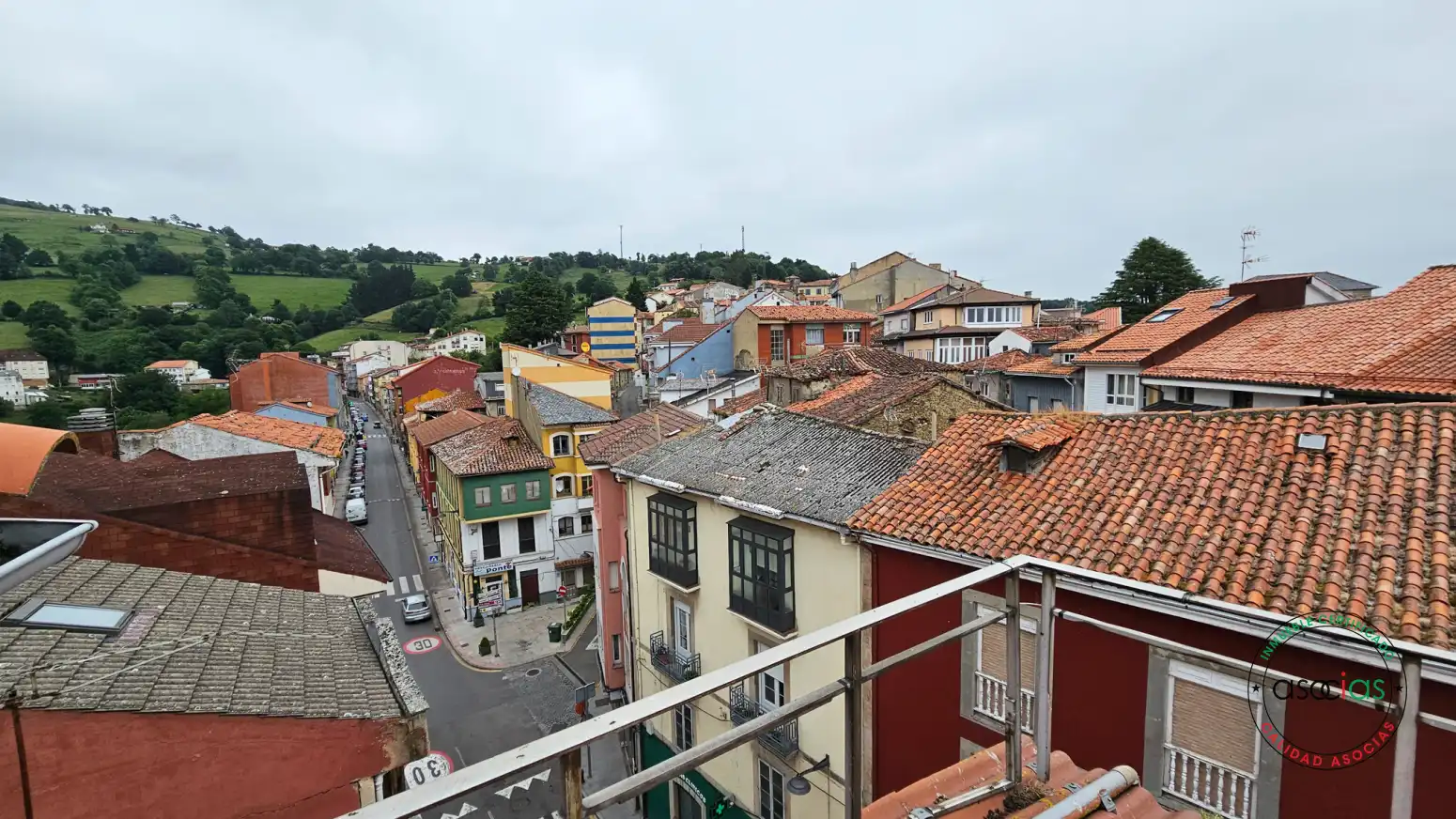 Vista exterior de Edifici en venda en Tineo