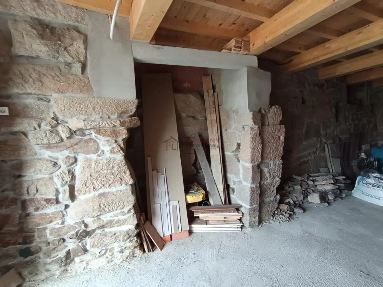 Casa adosada en venta en San Cibrao das Viñas con Calefacción y Trastero