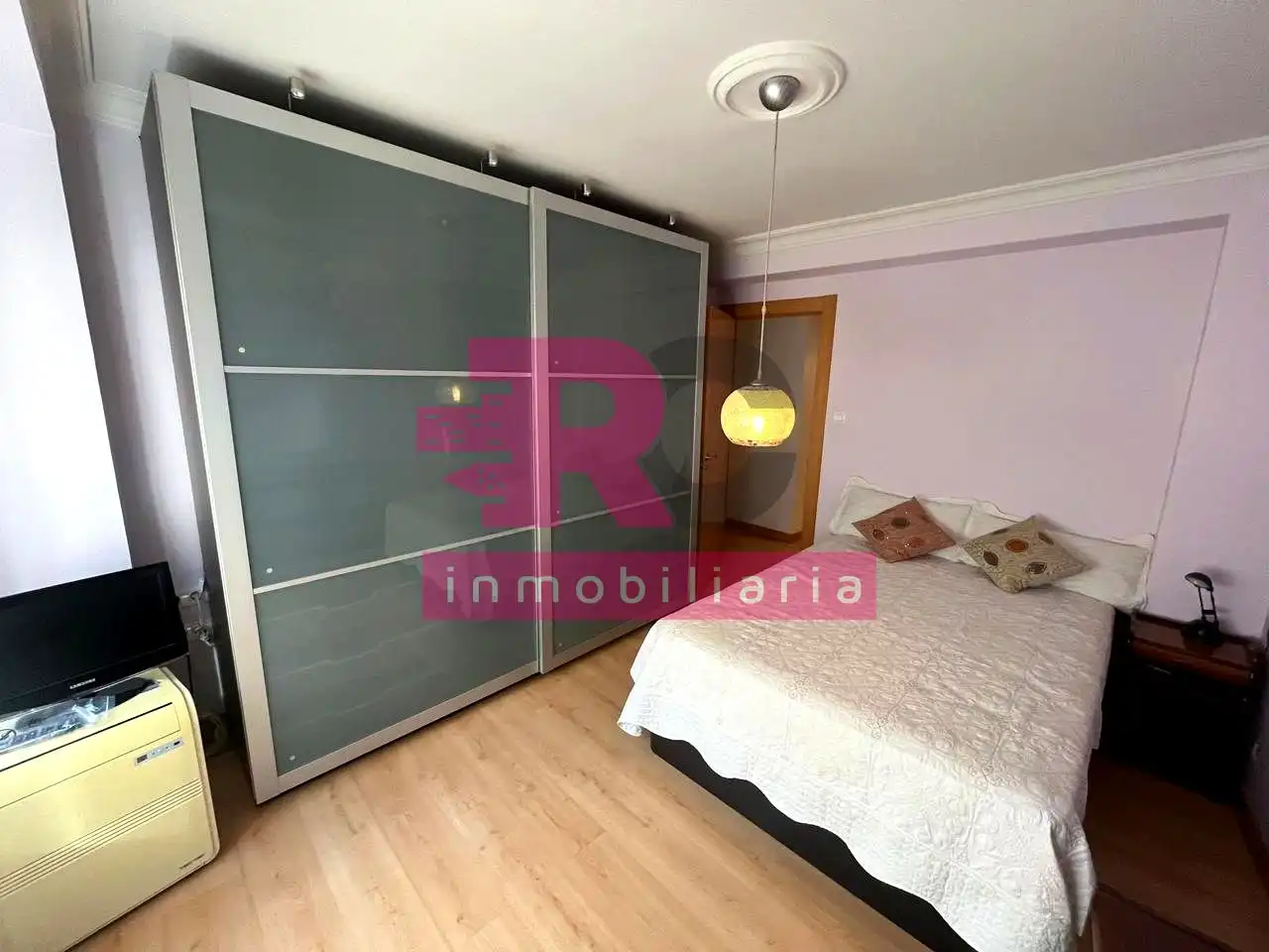 Bedroom of Flat for rent in Salamanca  with Heating, Furnished and Balcony