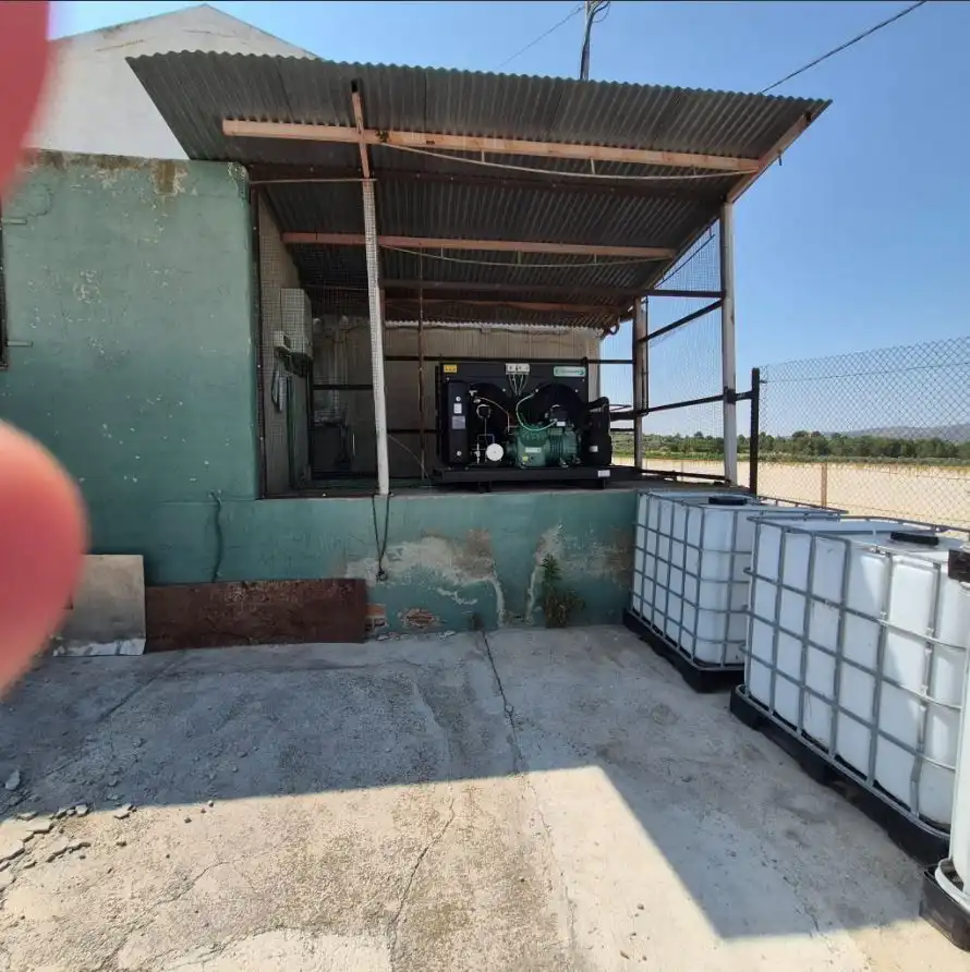 Exterior view of Commercial properties for rent in Viver  with Air Conditioner and Furnished