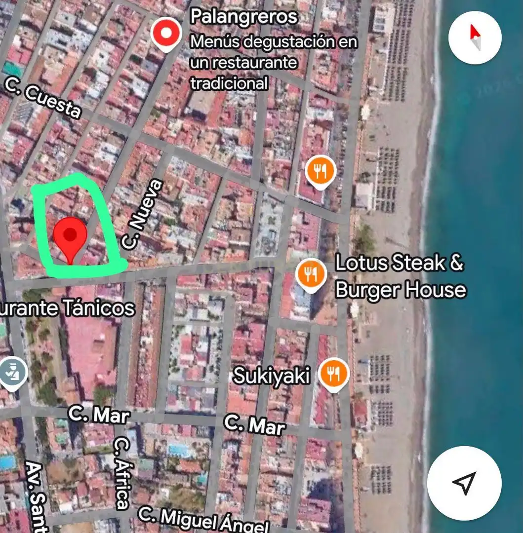 Außenansicht von Wohnungen zur Miete in Fuengirola mit Klimaanlage, Ofen und Waschmaschine