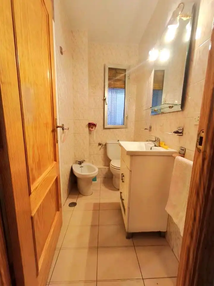 Baño de Piso en venta en Madrid con Calefacción, Parquet y Terraza