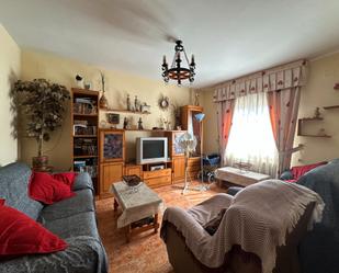 Living room of House or chalet for sale in Manzaneque  with Air Conditioner, Heating and Private garden