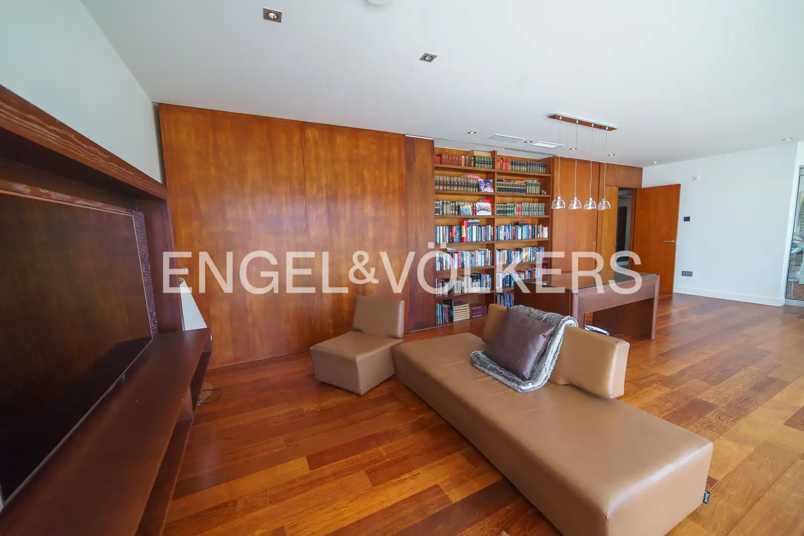 Living room of Houses for sale in Jerez de la Frontera  with Air Conditioner, Heating and Private garden