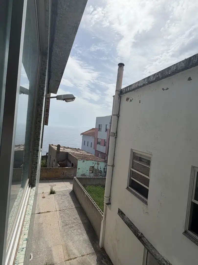 Vista exterior de Casa adosada en venda en Malpica de Bergantiños amb Terrassa