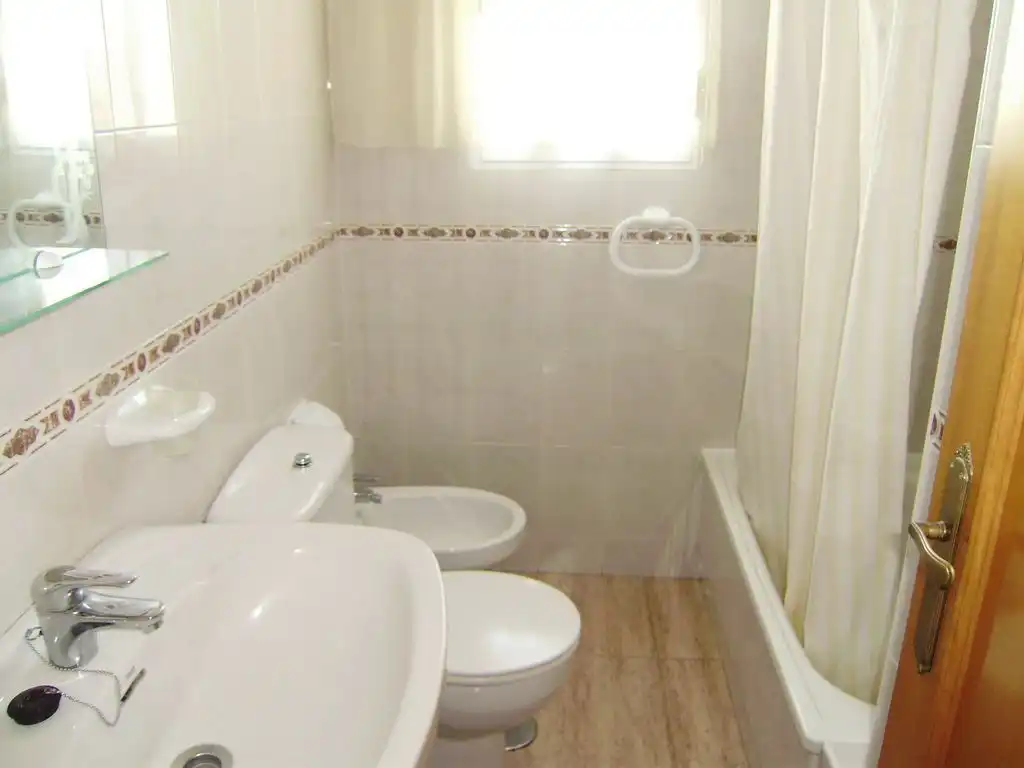 Flat with pool to rent in Juzgados - Plaza de Toros, imagen 5