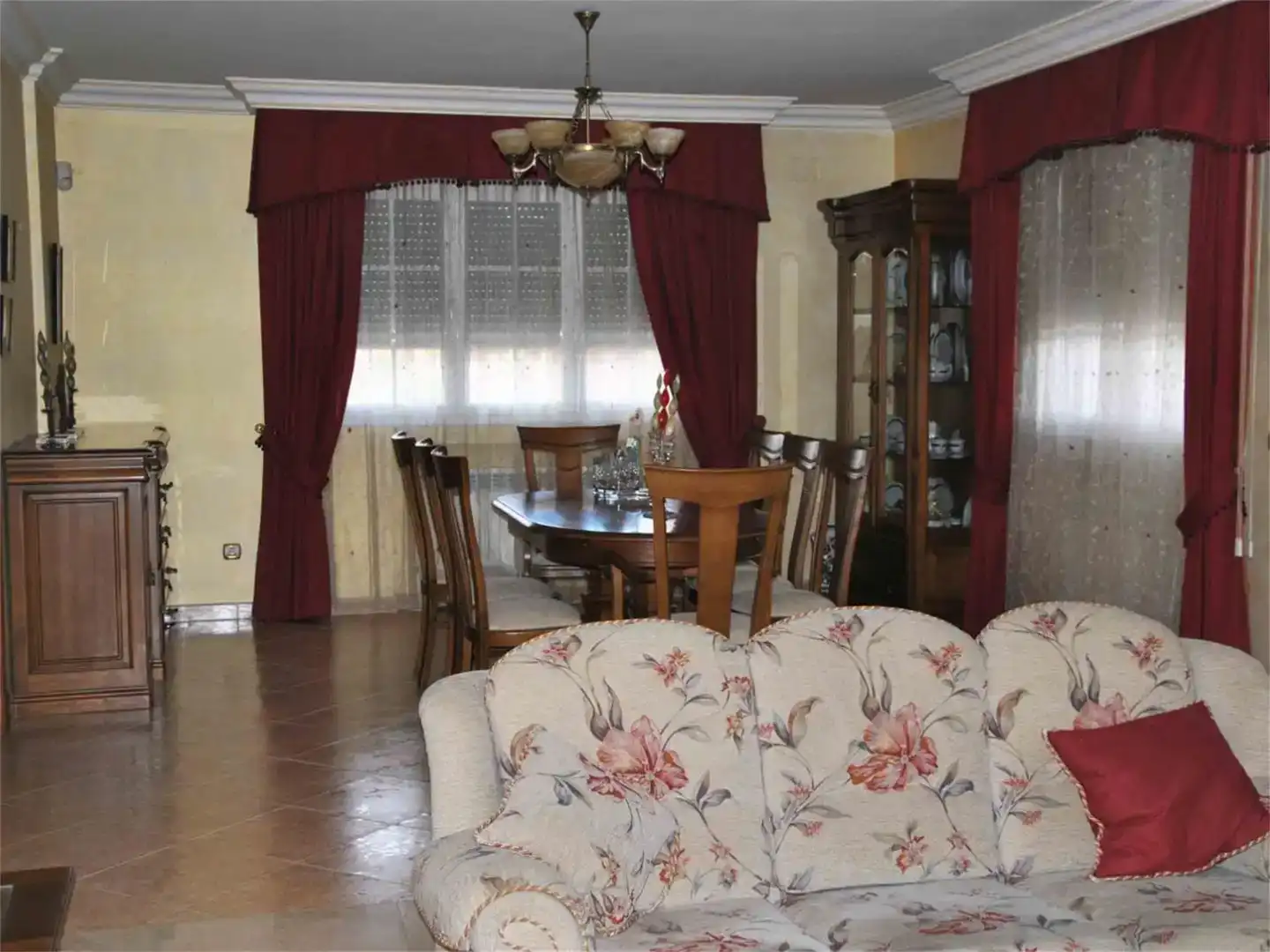 Comedor de Casa o chalet en venta en Belmonte de Tajo con Aire acondicionado, Parquet y Piscina