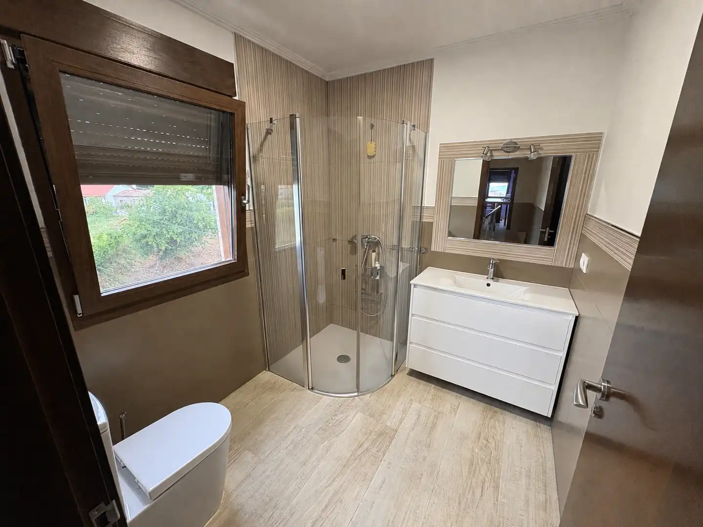 Bany de Casa o xalet en venda en Cangas  amb Jardí privat i Terrassa