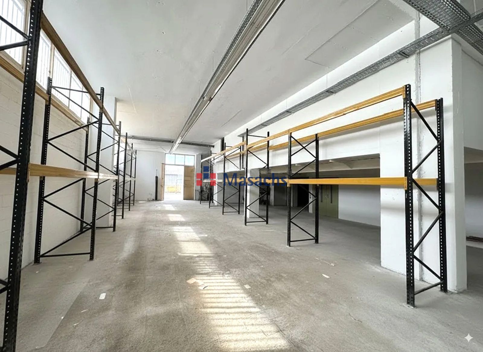 Nau industrial en venda en Cornellà de Llobregat amb Alarma