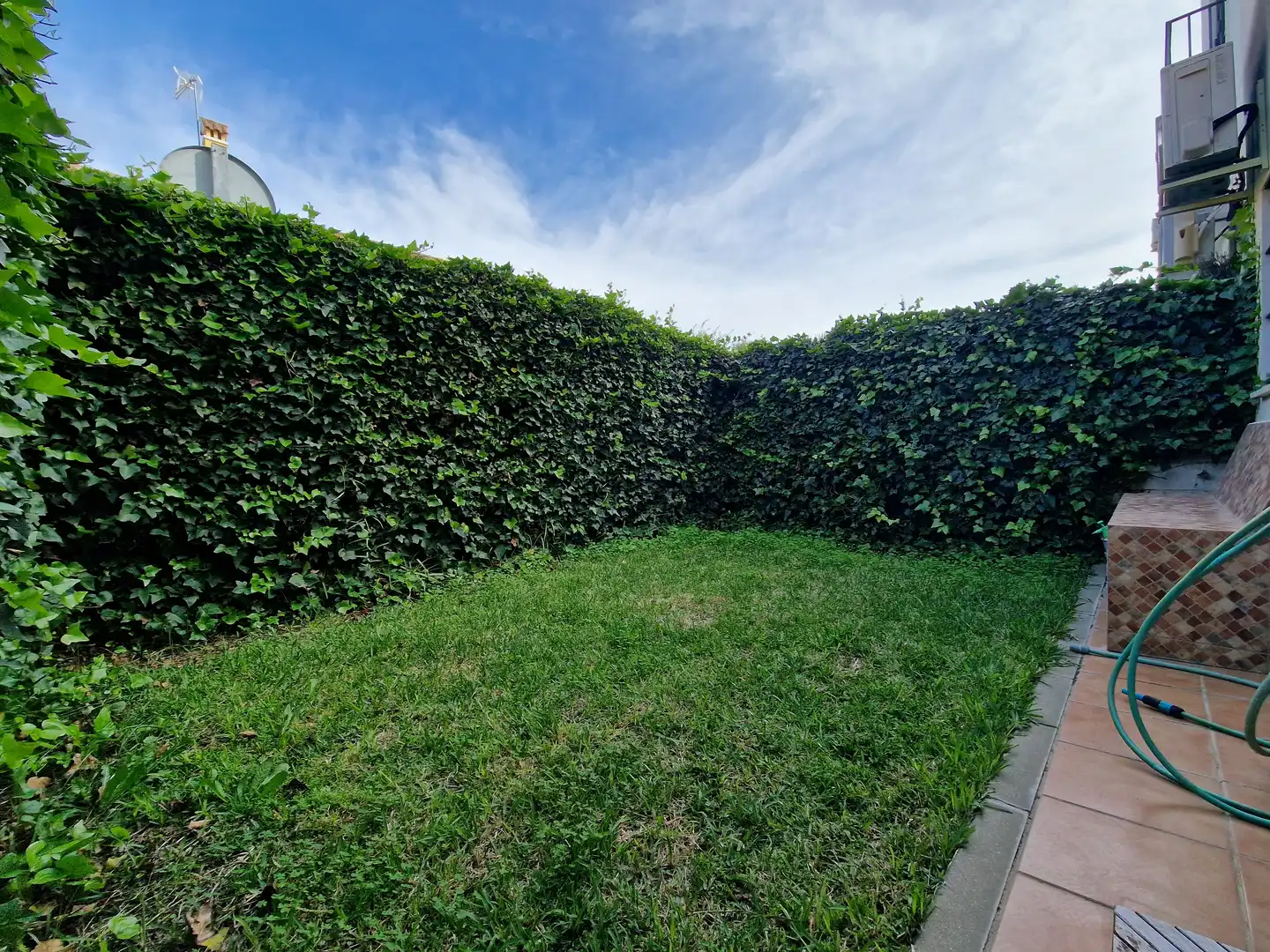 Jardín de Casa adosada en venta en Umbrete con Aire acondicionado, Calefacción y Jardín privado