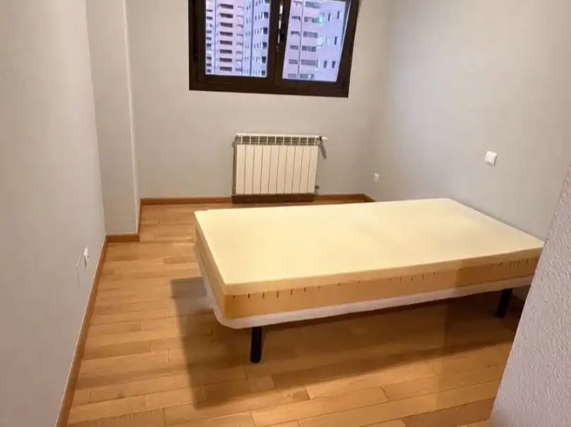 Habitación de Piso de alquiler en El Quiñón  