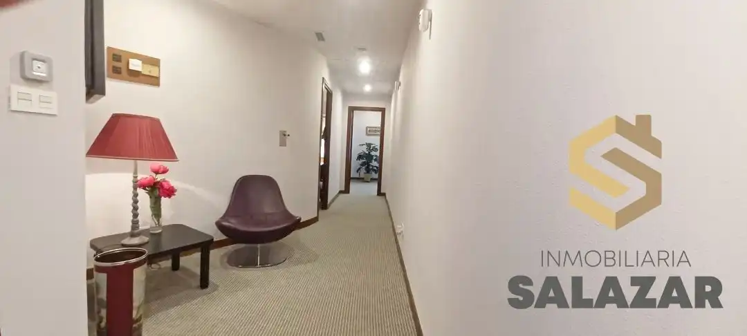 Office space with lift for sale in Colón de Larreátegui Kalea, imagen 13