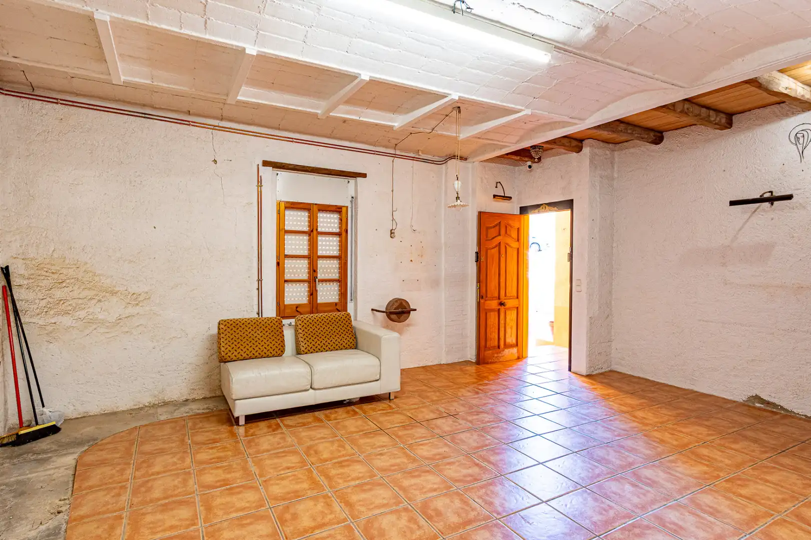 Detached homes for sale in Llers  with Air Conditioner, Heating and Terrace