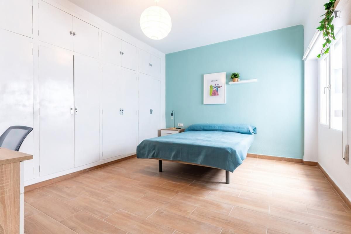 Apartment to share in Parque Ribalta - Plaza de Toros