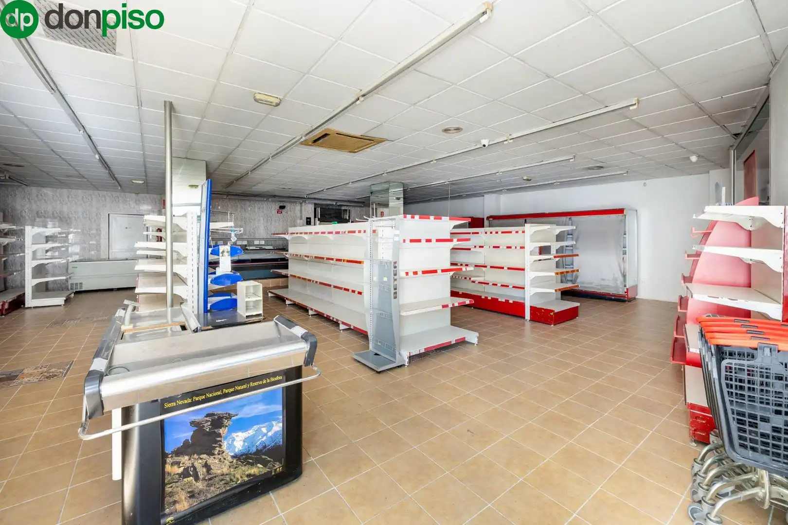 Locale commerciale in vendita a Avenida de Carmen Morcillo, imagen 8