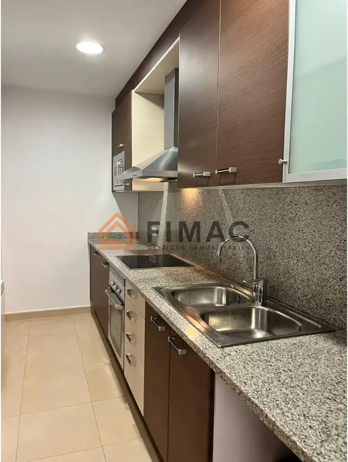 Cocina de Piso en venta en Sant Hipòlit de Voltregà con Calefacción