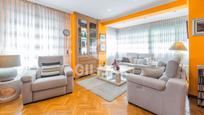 Living room of Flat for sale in  Madrid Capital  with Air Conditioner, Heating and Parquet flooring