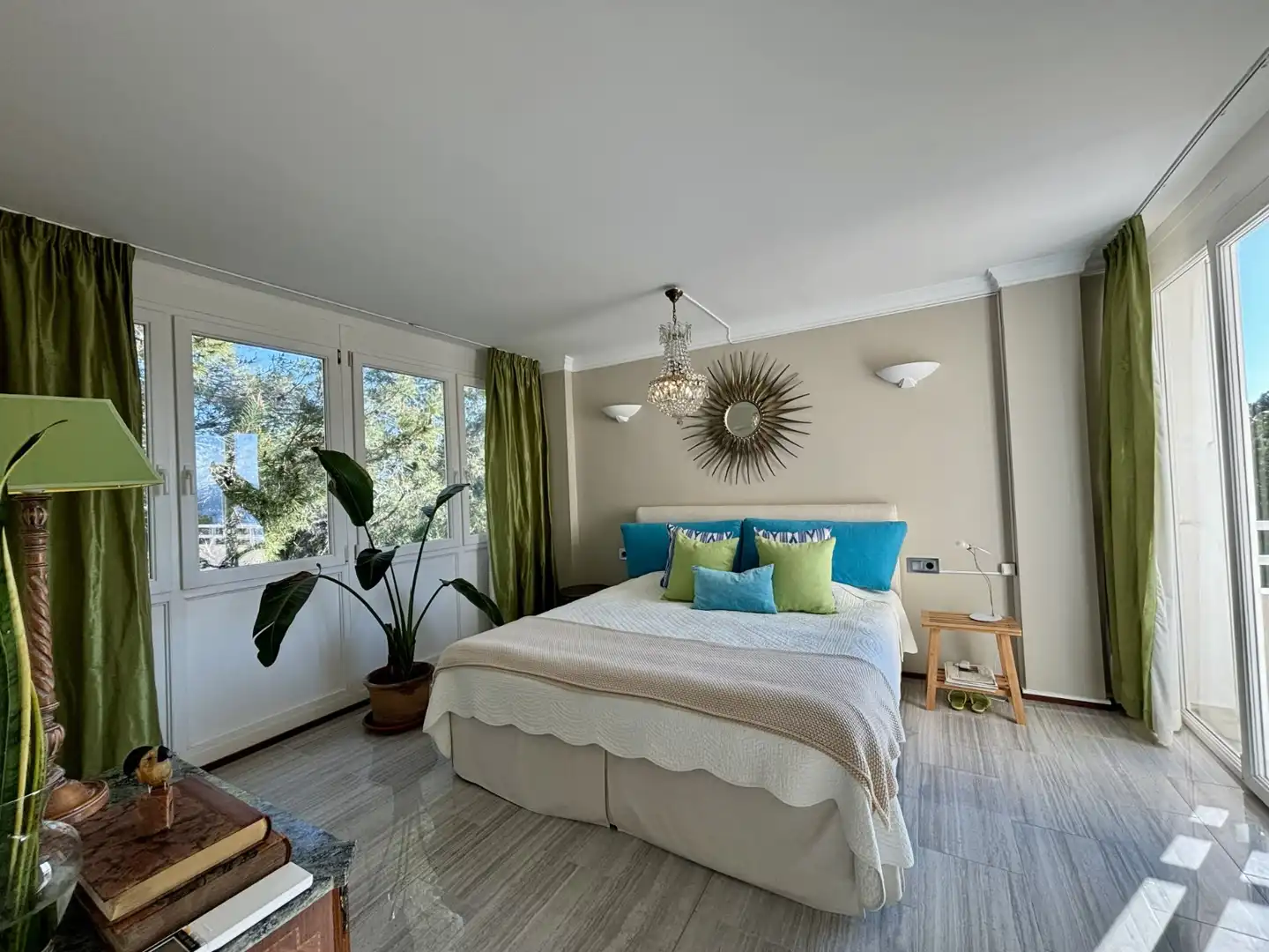 Schlafzimmer von Dachboden zum Verkauf in Calvià mit Klimaanlage, Heizung und Terrasse