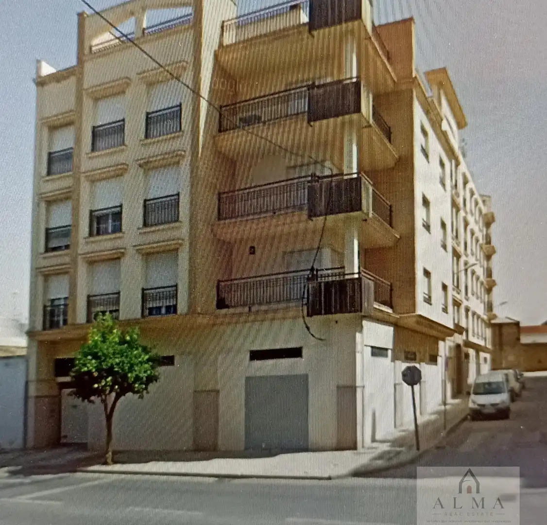 Local comercial en venda a Almendralejo