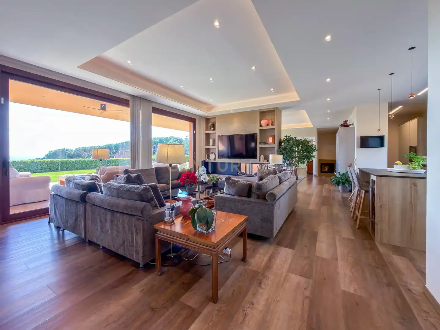 Sala d'estar de Casa o xalet en venda en Sant Vicenç de Montalt amb Aire condicionat, Jardí privat i Traster