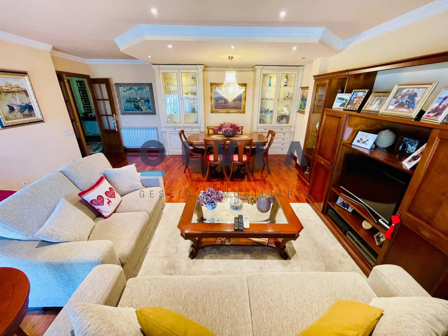 Living room of Duplexes for sale in Terrassa  with Air Conditioner, Heating and Parquet flooring