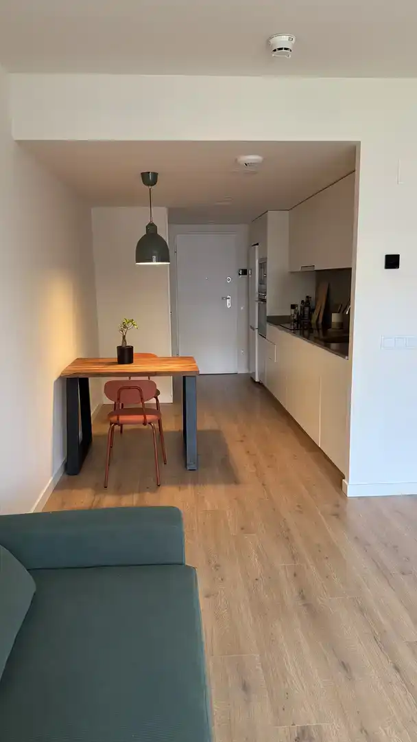 Cuina de Pis de lloguer en Mataró amb Aire condicionat, Parquet i Piscina