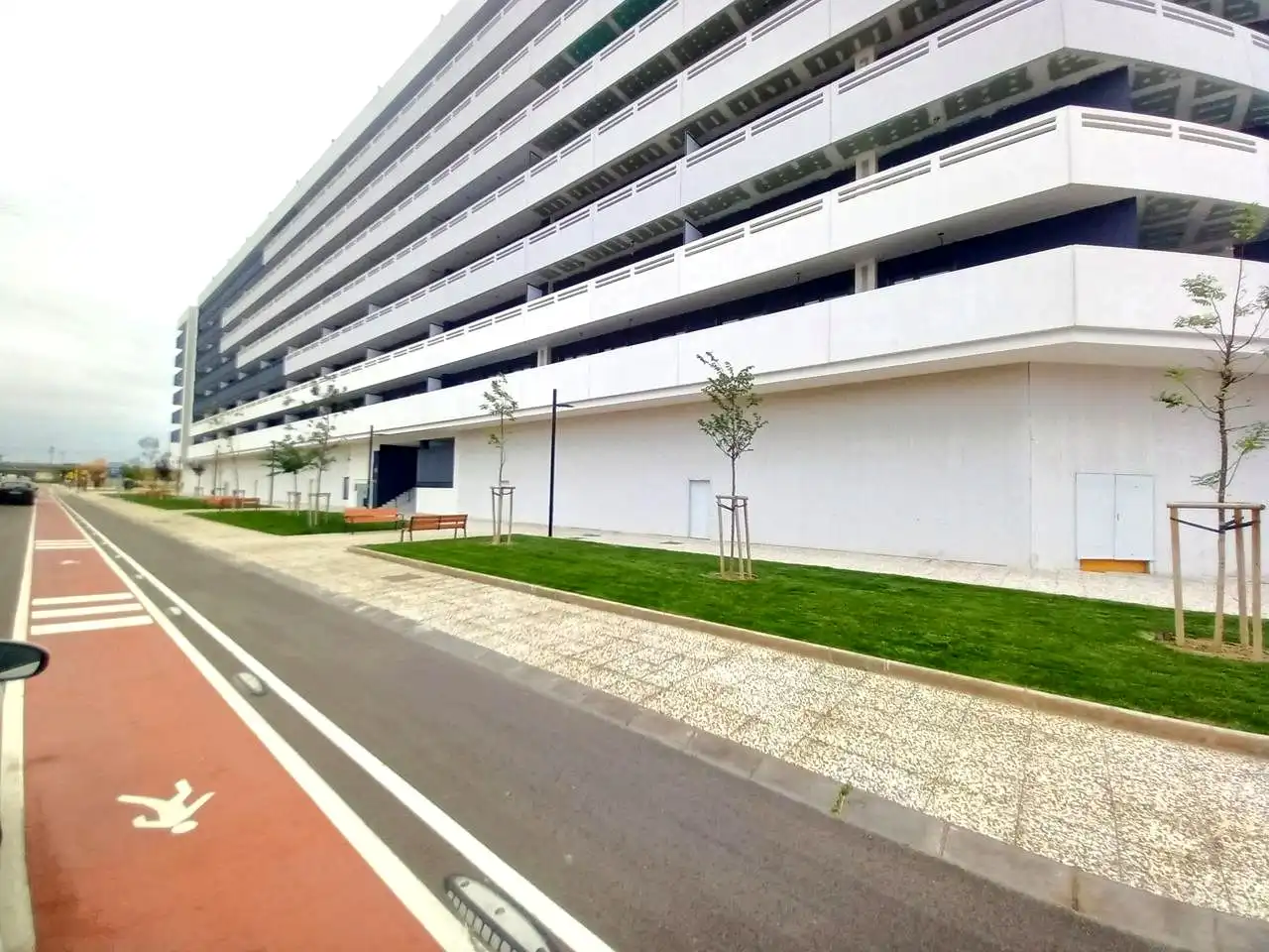 Vista exterior de Local de alquiler en Zaragoza