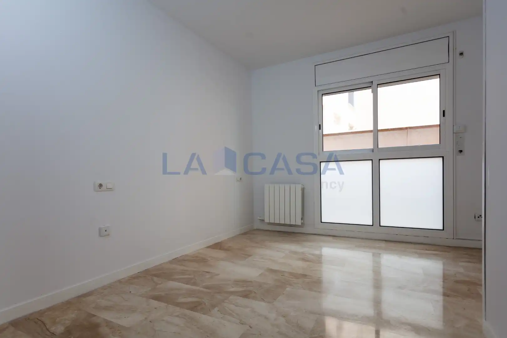 Schlafzimmer von Wohnung zum Verkauf in L'Hospitalet de Llobregat mit Heizung, Terrasse und Ofen