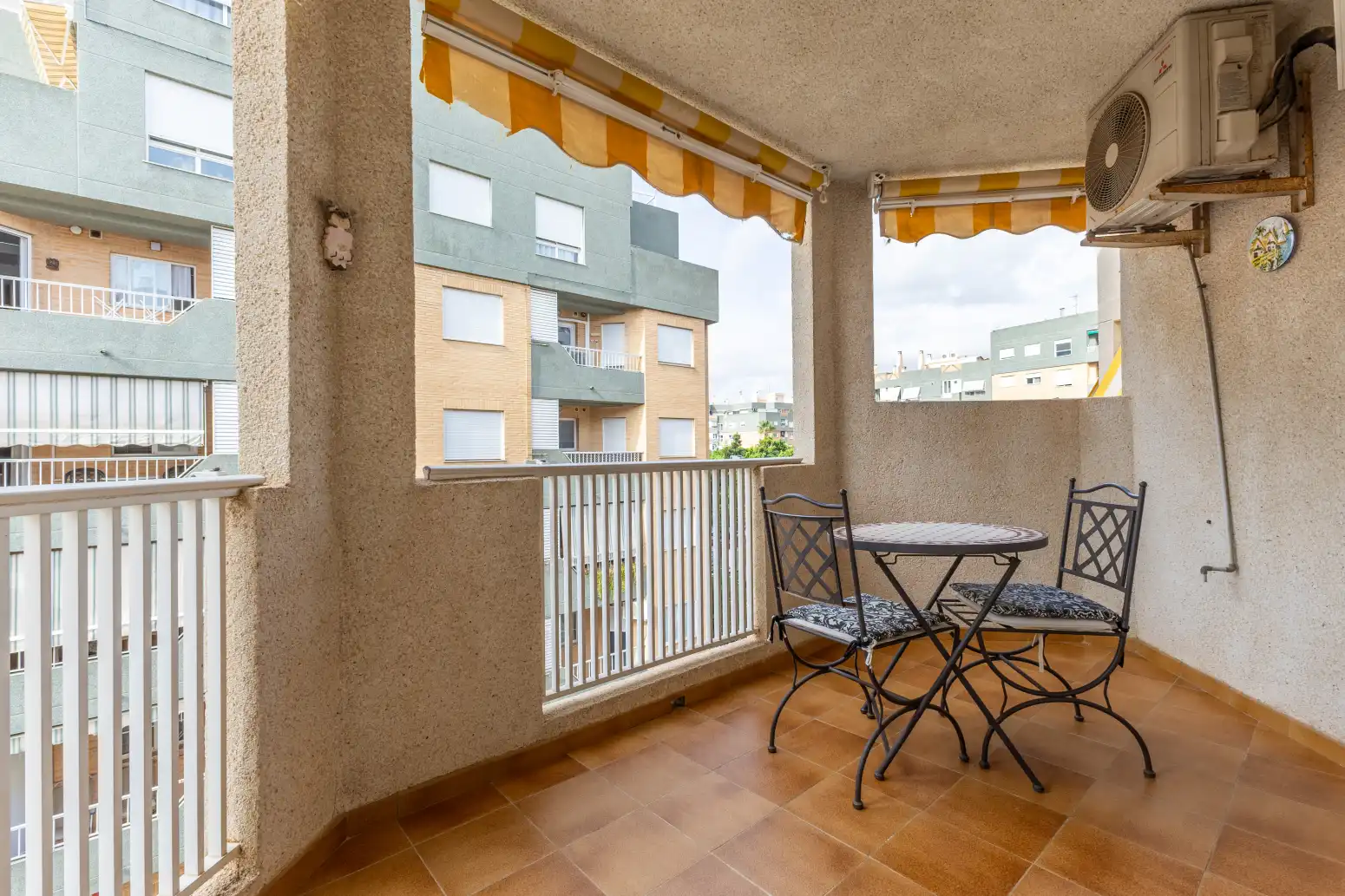 Terraza de Piso en venta en Sagunto / Sagunt con Aire acondicionado, Amueblado y Balcón