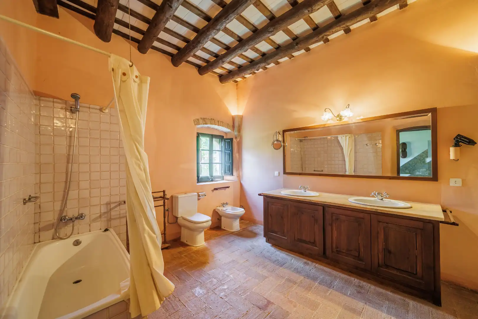 Bathroom of Country homes for sale in Parlavà  with Air Conditioner, Private garden and Terrace