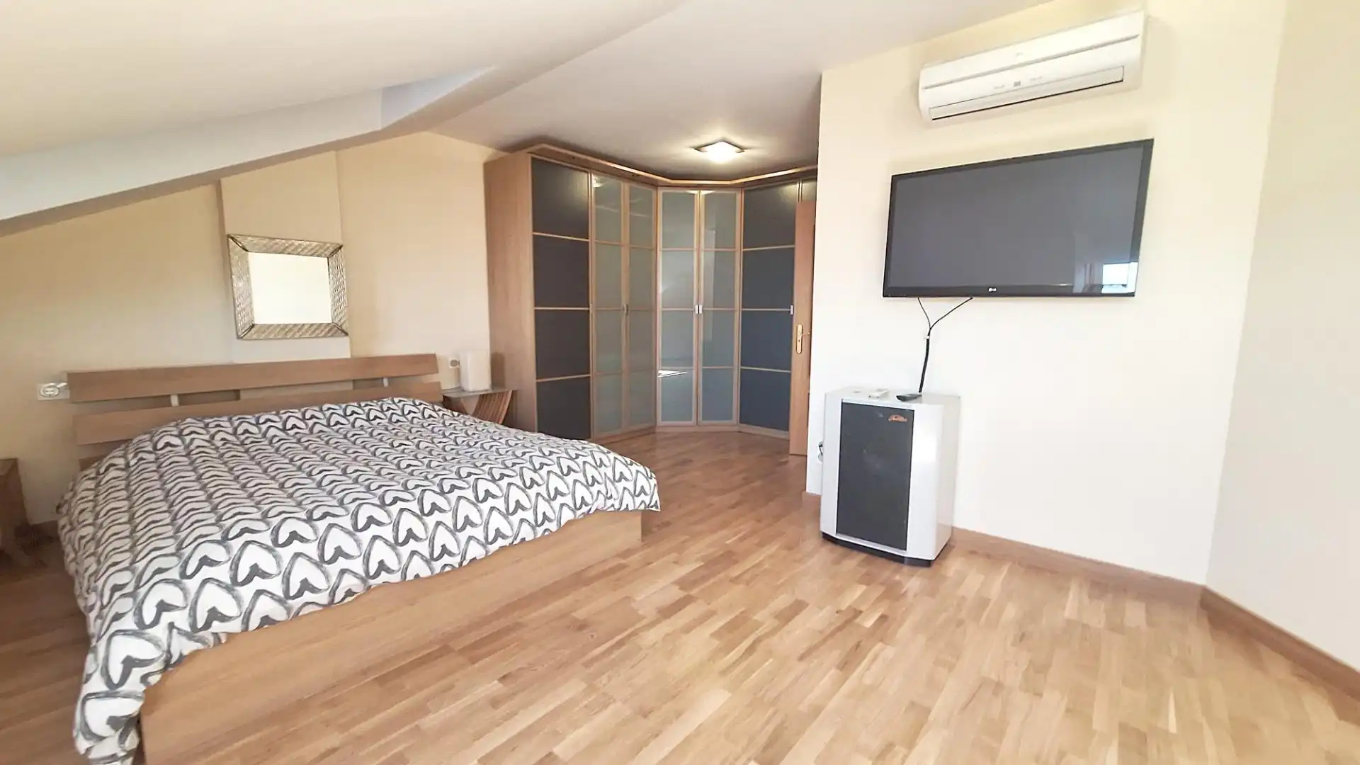 Habitación de Piso en venta en Ponferrada con Calefacción, Trastero y Balcón