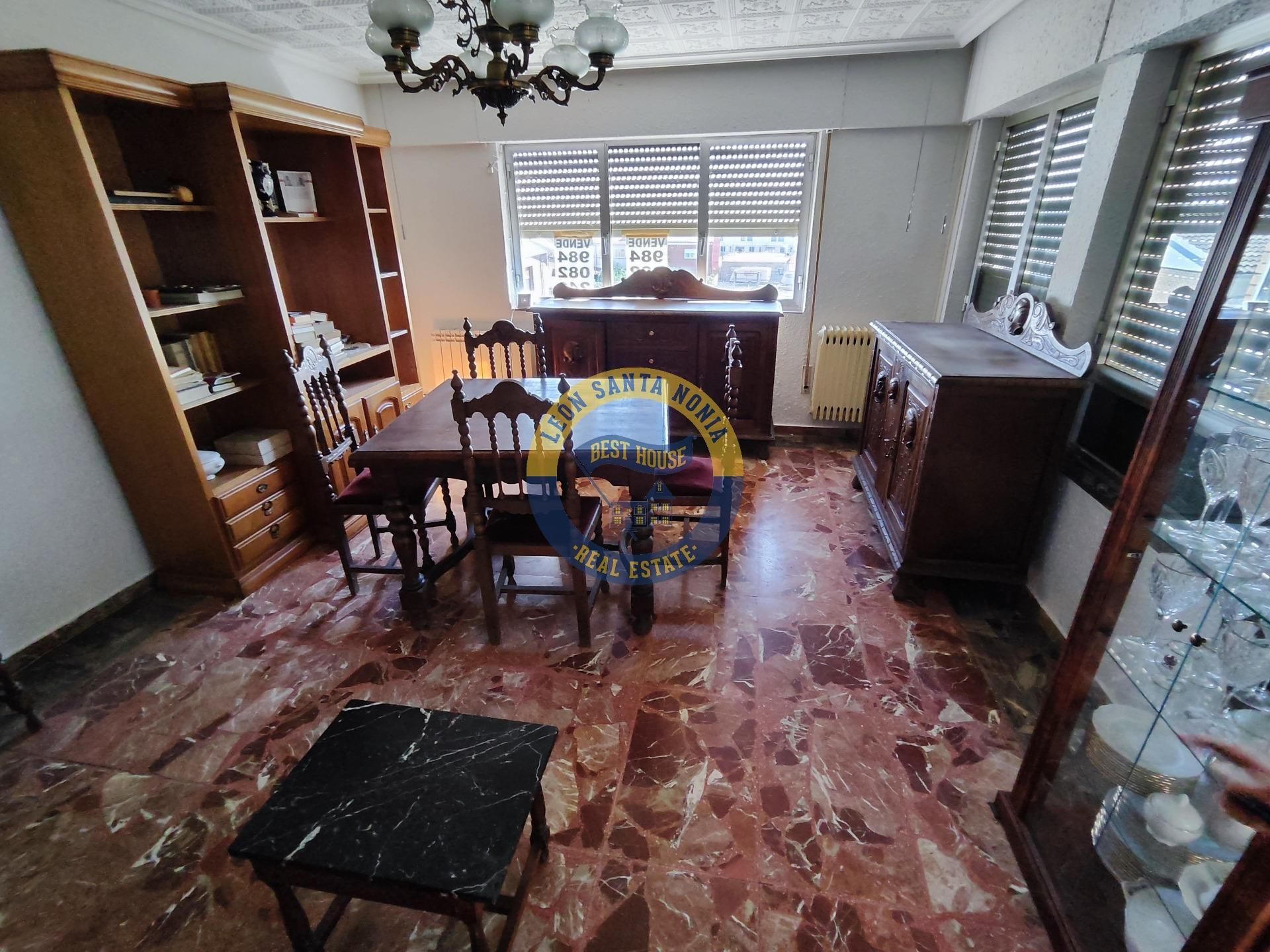 Casa o xalet en venda en San Andrés del Rabanedo amb Calefacció, Terrassa i Traster