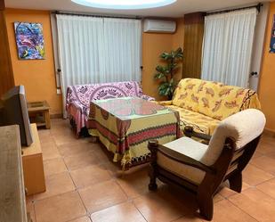 Living room of Flat to rent in  Granada Capital  with Balcony